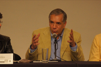 Ren&eacute; Avil&eacute;s Fabila recibe homenaje por trayectoria en la Sala M. Ponce del Palacio de Bellas Artes - 50 a&ntilde;os de Literatura - Protagonistas de la literatura mexicana.  Participantes: Miguel Sabido, Silvia Molina, Ren&eacute; Avil&eacute;s, Jos&eacute; Agust&iacute;n, Eraclio Zepeda y Bernardo Ruiz
