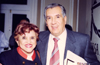 Ren&eacute; Avil&eacute;s Fabila con Mar&iacute;a Luisa Mendoza