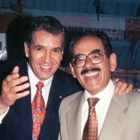 Con el político Jesús Salazar Toledano en el homenaje a RAF por sus 25 años como escritor